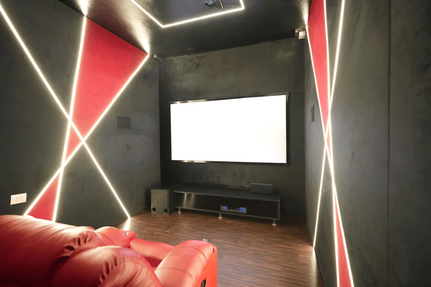 Theater Screen 1 - Front view